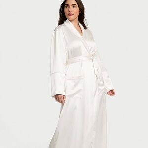 Victoria Secret Bridal Luxe Satin Long Robe